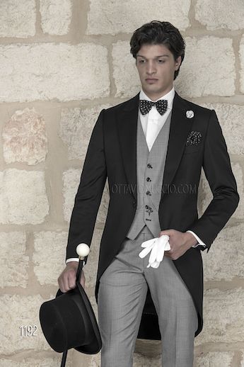 ONGala 1192 - Tight nero in satin di pura lana con gilet e pantaloni grigi