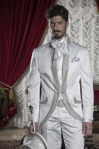 ONGala 1281 - Abito sposo in raso bianco con passamaneria di strass