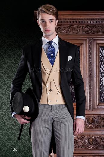 ONGala 1360 - Tight con giacca nera, pantalone rigato e gilet doppiopetto sciallato beige