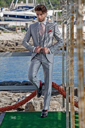 ONGala 1440 - Abito stile hipster grigio perla in shantung di misto seta con gilet