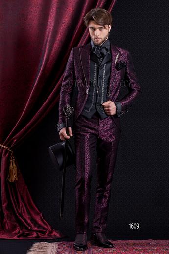 ONGala 1609 - Abito Sposo Barocco slim redingote damascato prugna, gilet ricamato