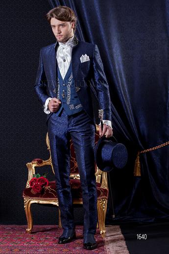 ONGala 1640 - Coreana redingote damascata blu con passamaneria di strass