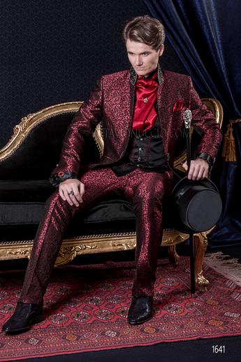 ONGala 1641 - Coreana redingote broccata rossa con passamaneria di strass
