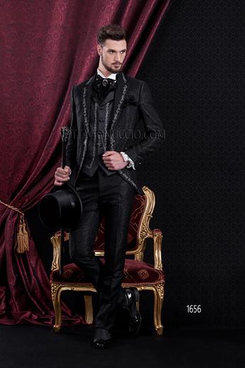 ONGala 1656 - Abito Sposo Gotico redingote damascato nero con ricami argento