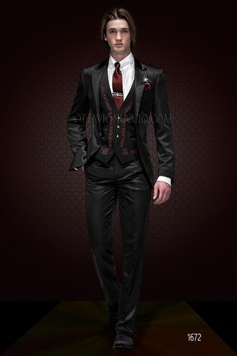ONGala 1672 - Abito da sposo con gilet in raso nero ricamo rosso