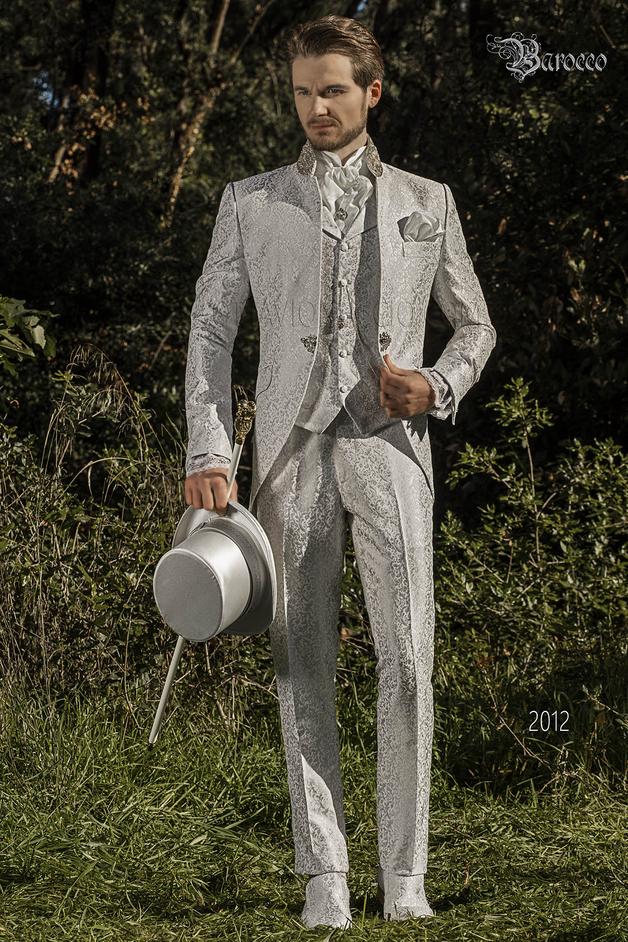 ONGala 2012 - Abito da sposo damascato stile barocco grigio perla